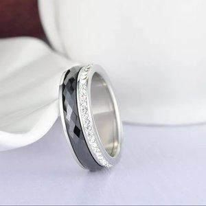 New!! Classic Titanium Stainless Steel White/Black Ceramics Ring Jewelry